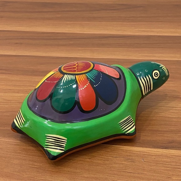 Unsigned Handpainted Mexican Pottery Redware Colorful Turtle Figurine - Picture 10 of 14